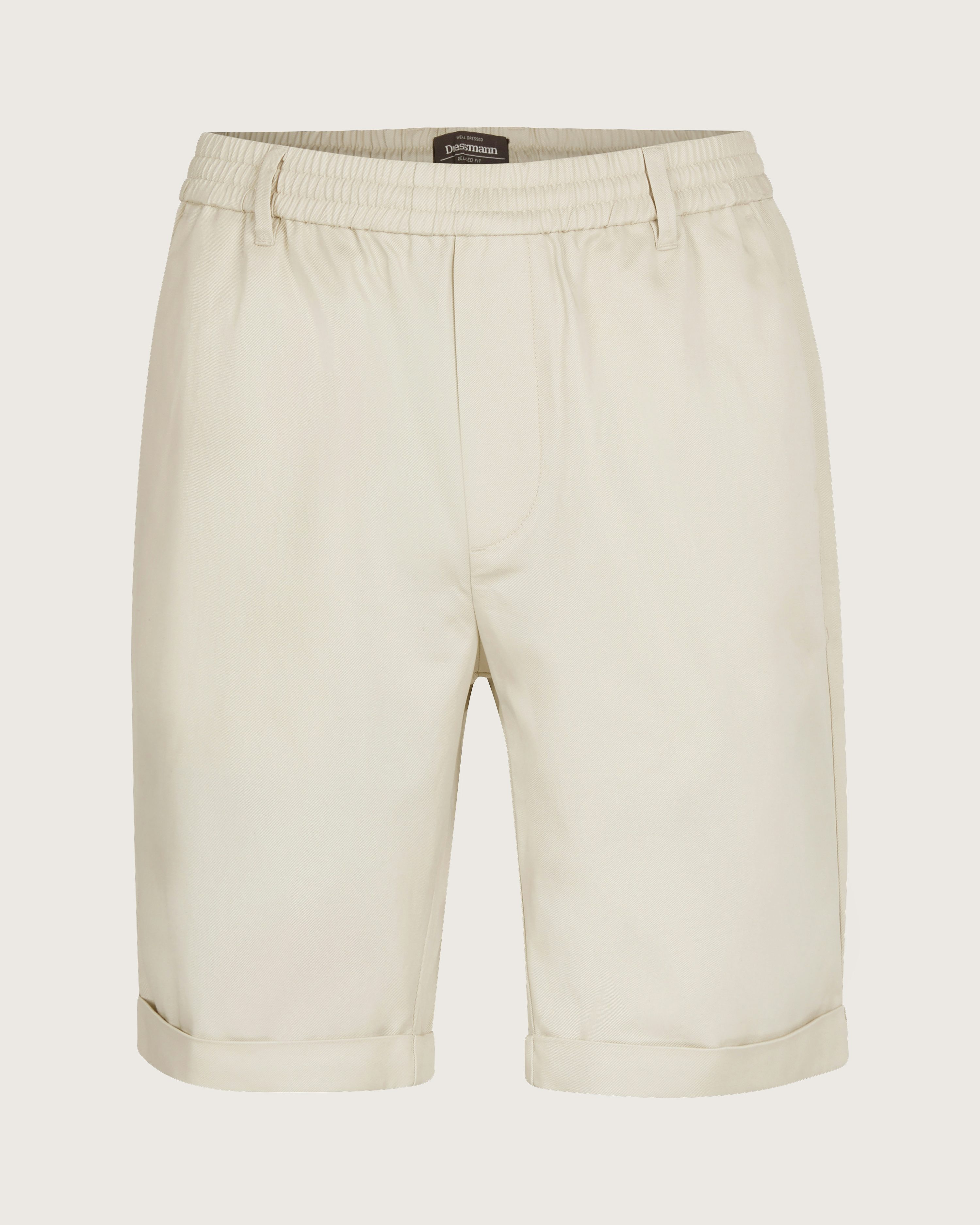 Off white Chinosshorts med pleats, tencel | Herr | Dressmann